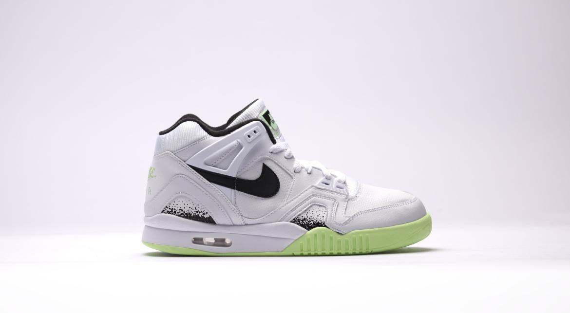 Nike Air Tech Challenge II 